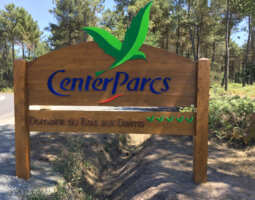 Enseigne-Bois-Center-Parcs
